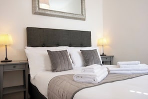 1 Schlafzimmer, Bügeleisen/Bügelbrett