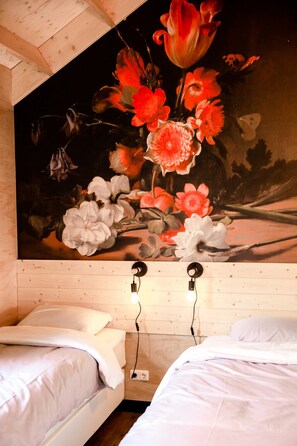 3 bedrooms, desk, free WiFi, bed sheets