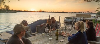 Waterside holiday home. Centrally situated in Frieslandr