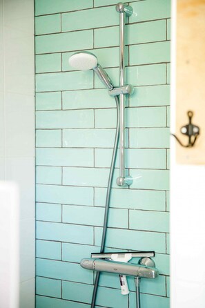 Hair dryer, towels - Waterside holiday home. Centrally situated in Frieslandr (Akkrum)
