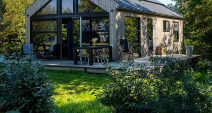 Waterside holiday home. Centrally situated in Frieslandr