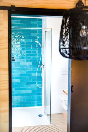 Hair dryer, towels - Nature lodge Iisfûgel, Akkrum - 2 bathrooms, sleeps 4 (Akkrum)