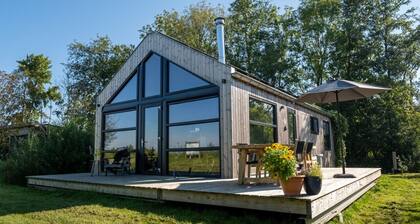 Waterside holiday home. Centrally situated in Friesland