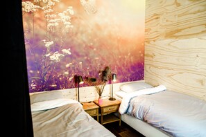 2 bedrooms, desk, free WiFi, bed sheets