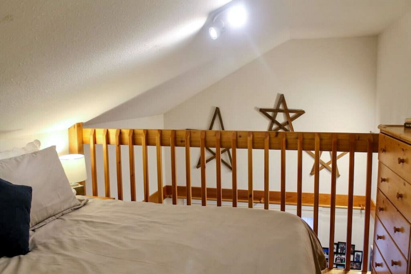 1 bedroom, desk, free WiFi, bed sheets