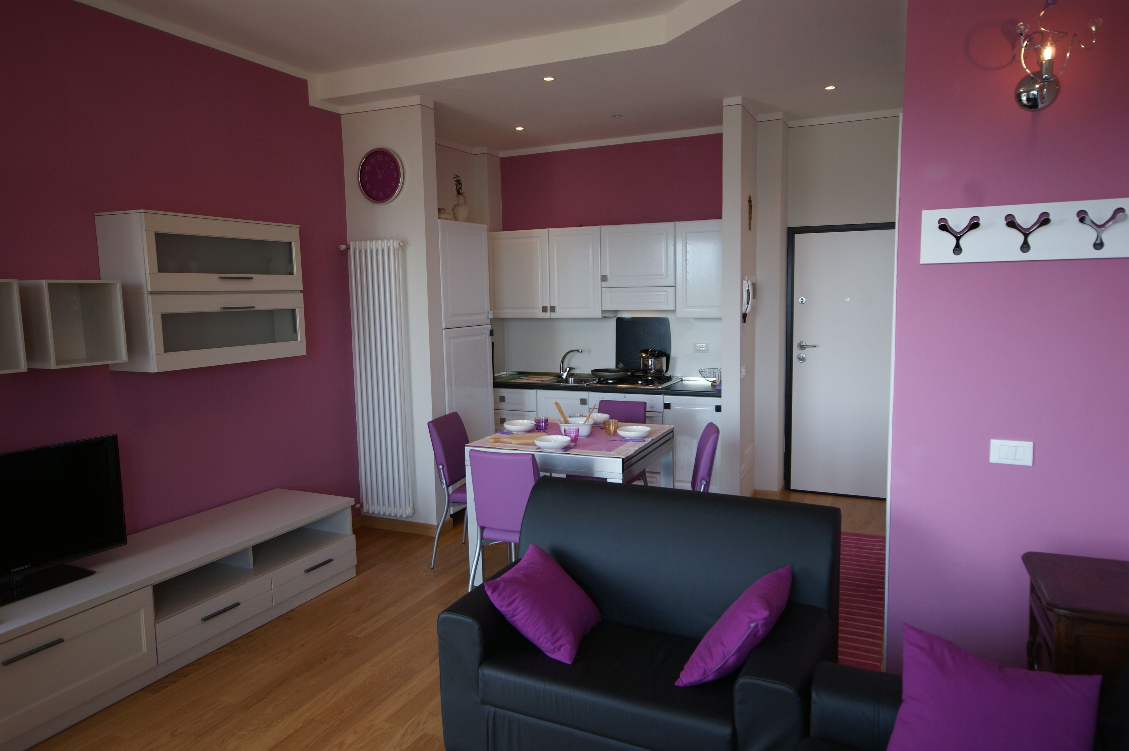 Del rampolino glicine apartment with lake view