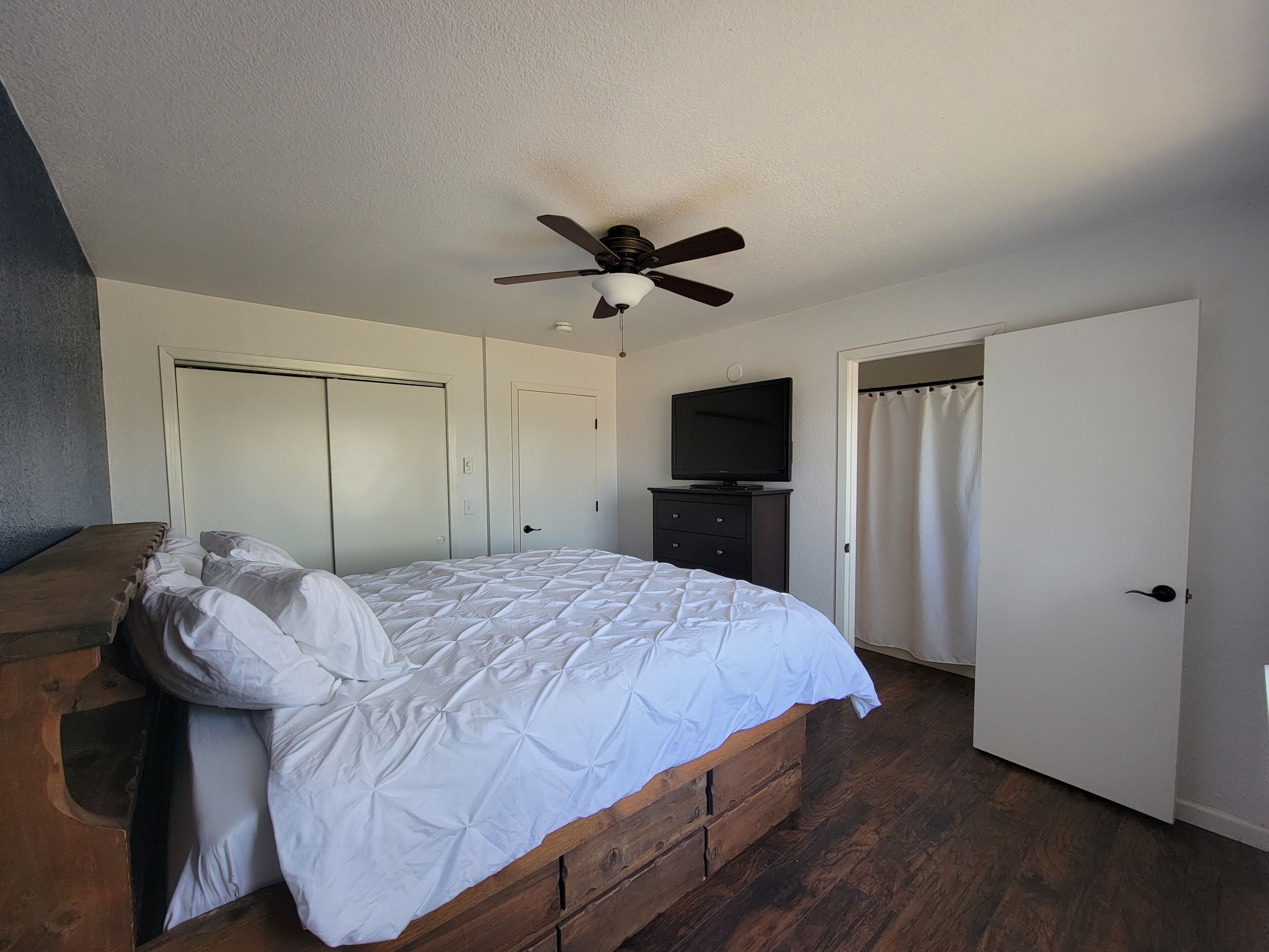 Wendy's Country Escape- a cozy pet friendly home in Modoc