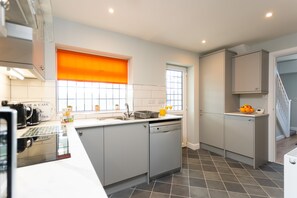 Family House, Private Bathroom | Shared kitchen | High chair - HC Property - The Old Clubhouse (Bishop Auckland)