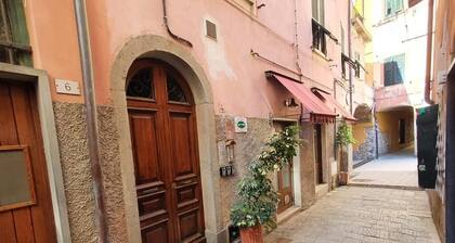 Family Room inside the Guesthouse on the Arch