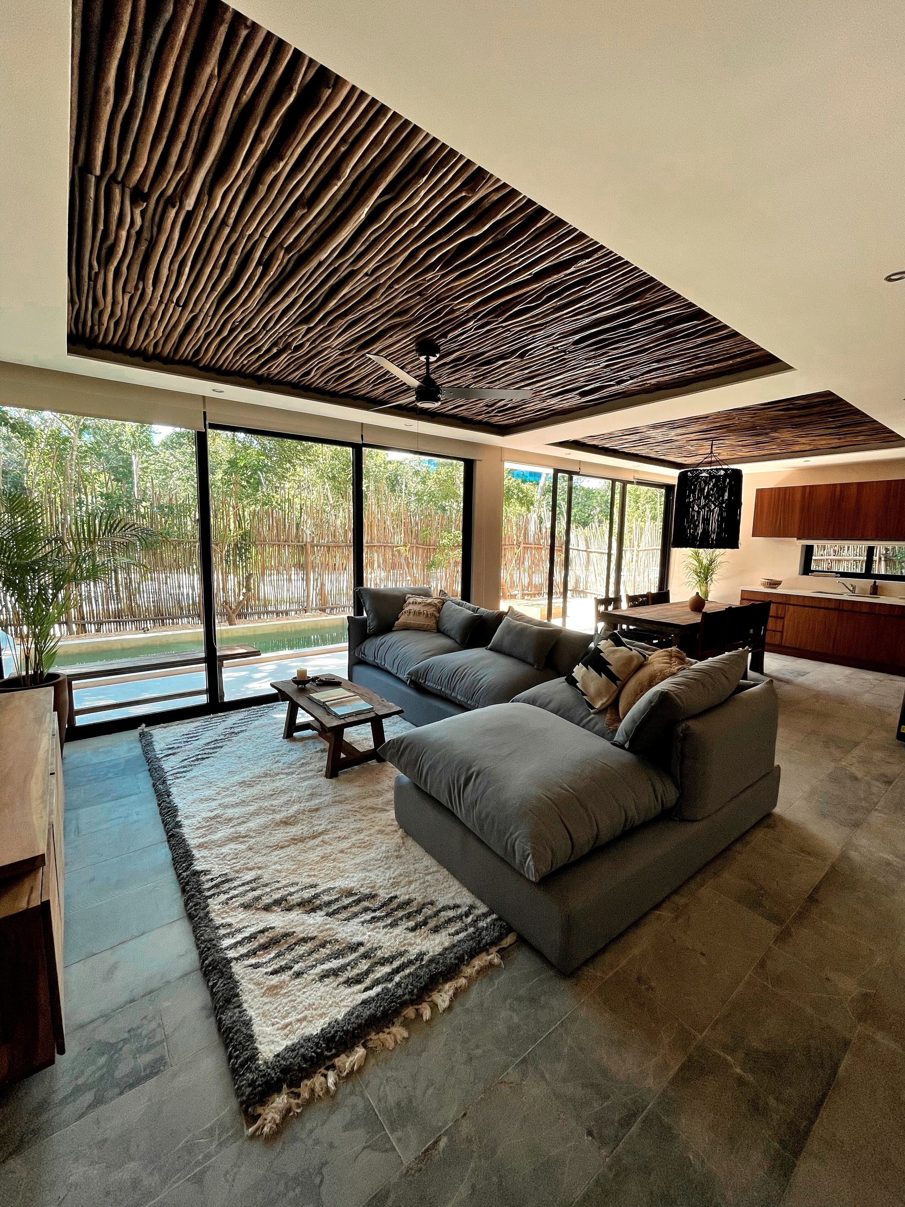 Smart TV, books, stereo