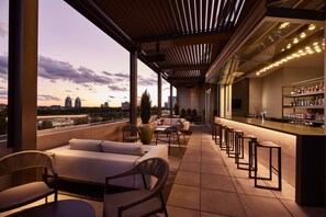 Rooftop bar - AC Hotel Atlanta Perimeter (Atlanta)