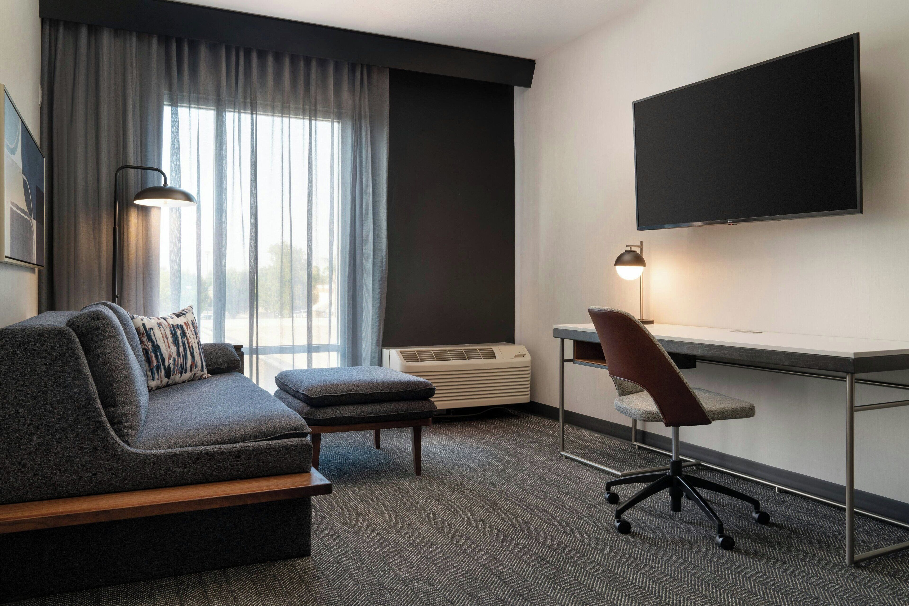 suite, 1 bedroom | 1 bedroom, hypo-allergenic bedding, desk, laptop workspace