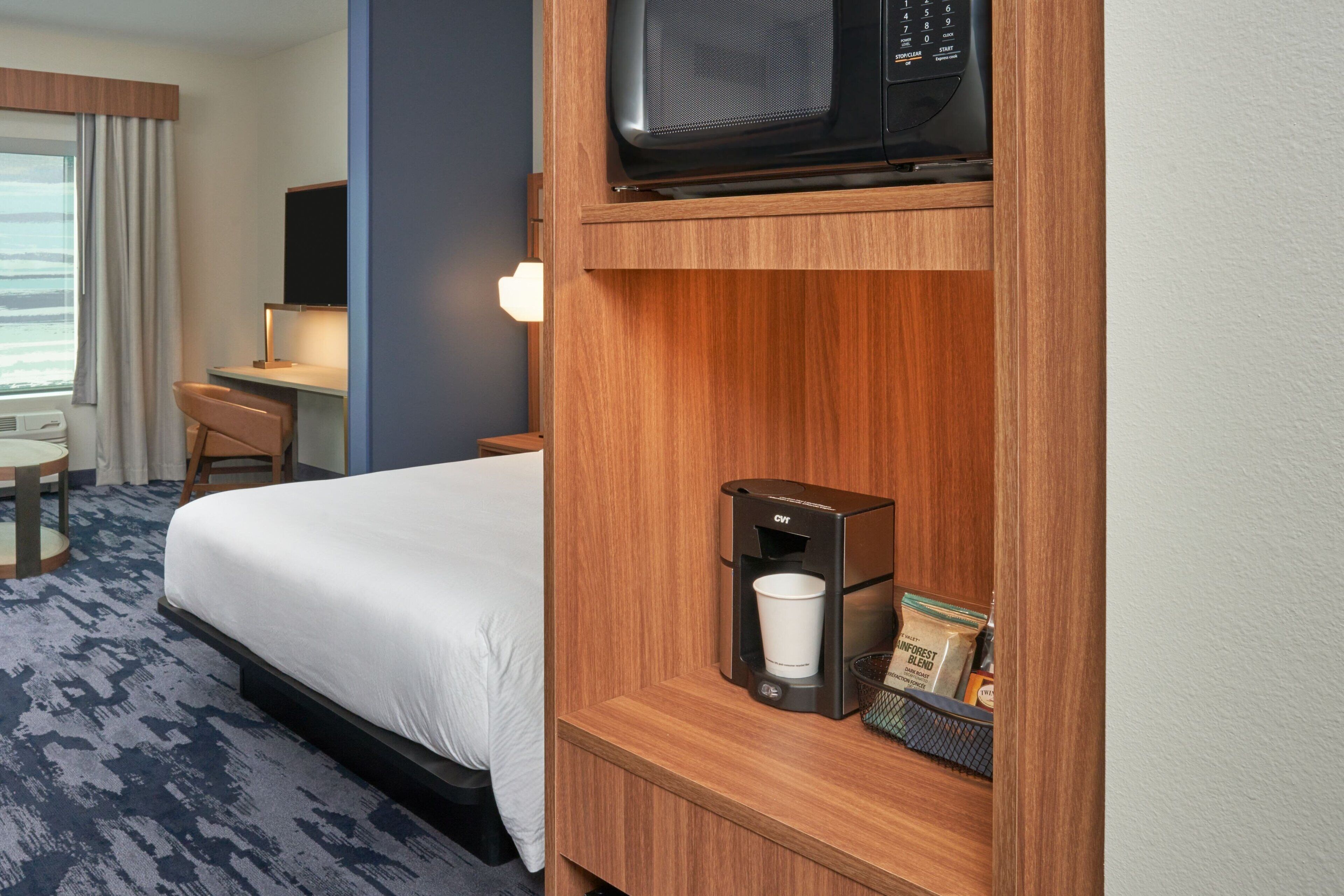 desk, laptop workspace, iron/ironing board, free wifi