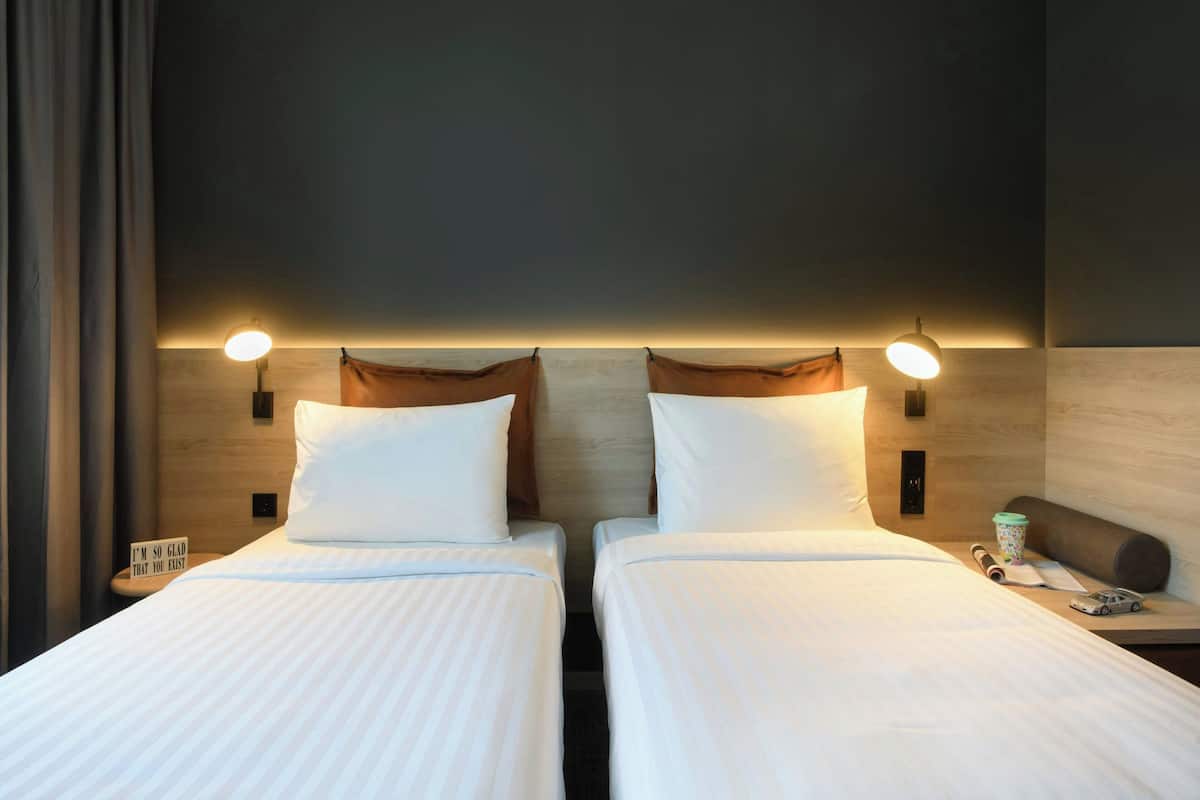 Room, 2 Twin Beds, Non Smoking | Premium bedding, down comforters, desk, blackout drapes