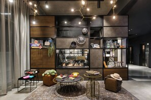 Lobby - Moxy Stuttgart Feuerbach (Stuttgart)