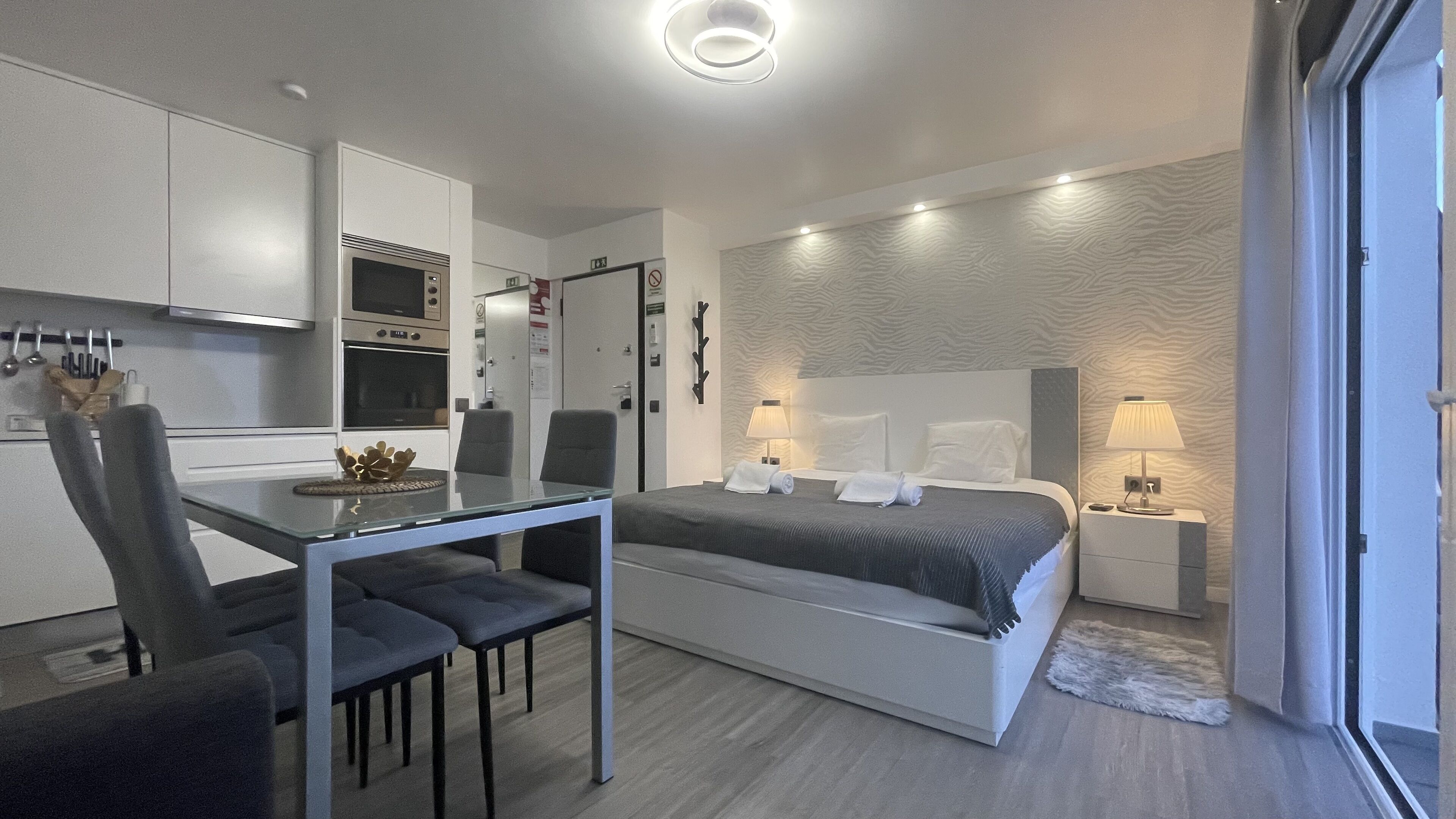 1 dormitorio, caja fuerte, tabla de planchar con plancha y wifi gratis