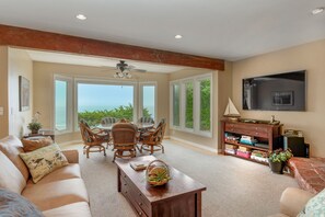 Fernseher, DVD-Player