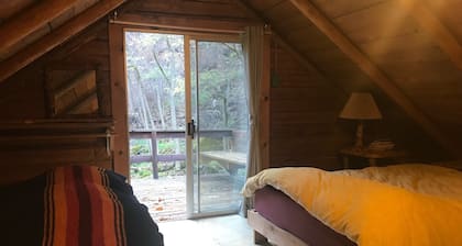 French Creek Inn. Creekside Cabin with Fire Sauna