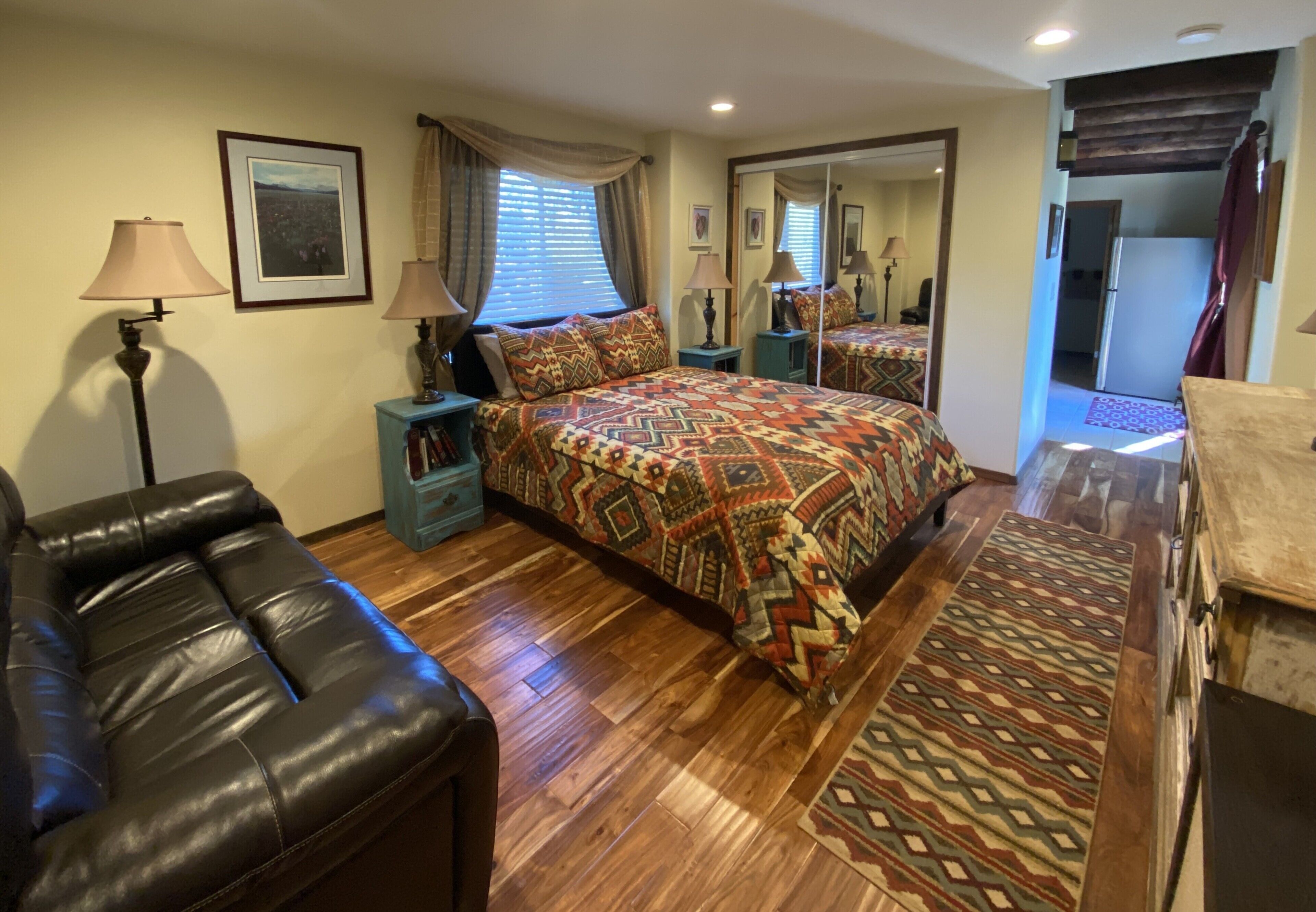 Close to Trails - Cozy