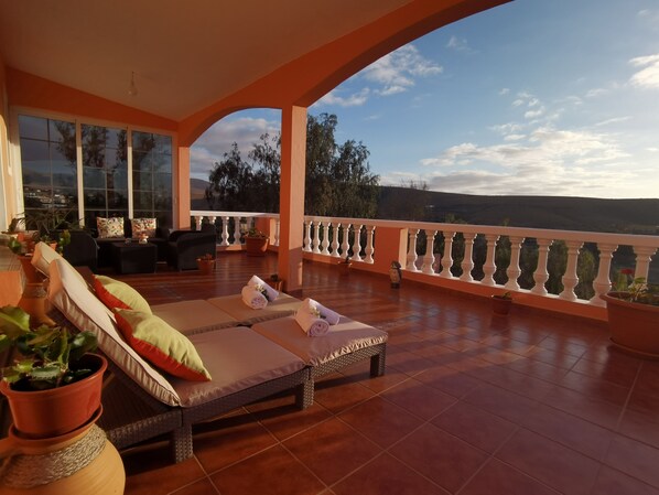 Terrace/patio - HOUSE "LA GUALJAMA" (CN)