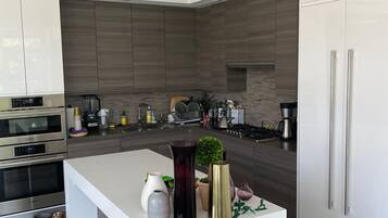 Dining tables, kitchen islands