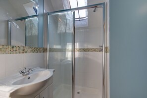 Badewanne, Haartrockner