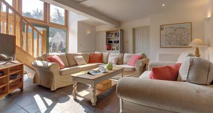 Chaff House - sleeps 6 guests in 3 bedrooms