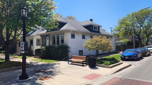 Updated Forest Park 3 BR Bungalow