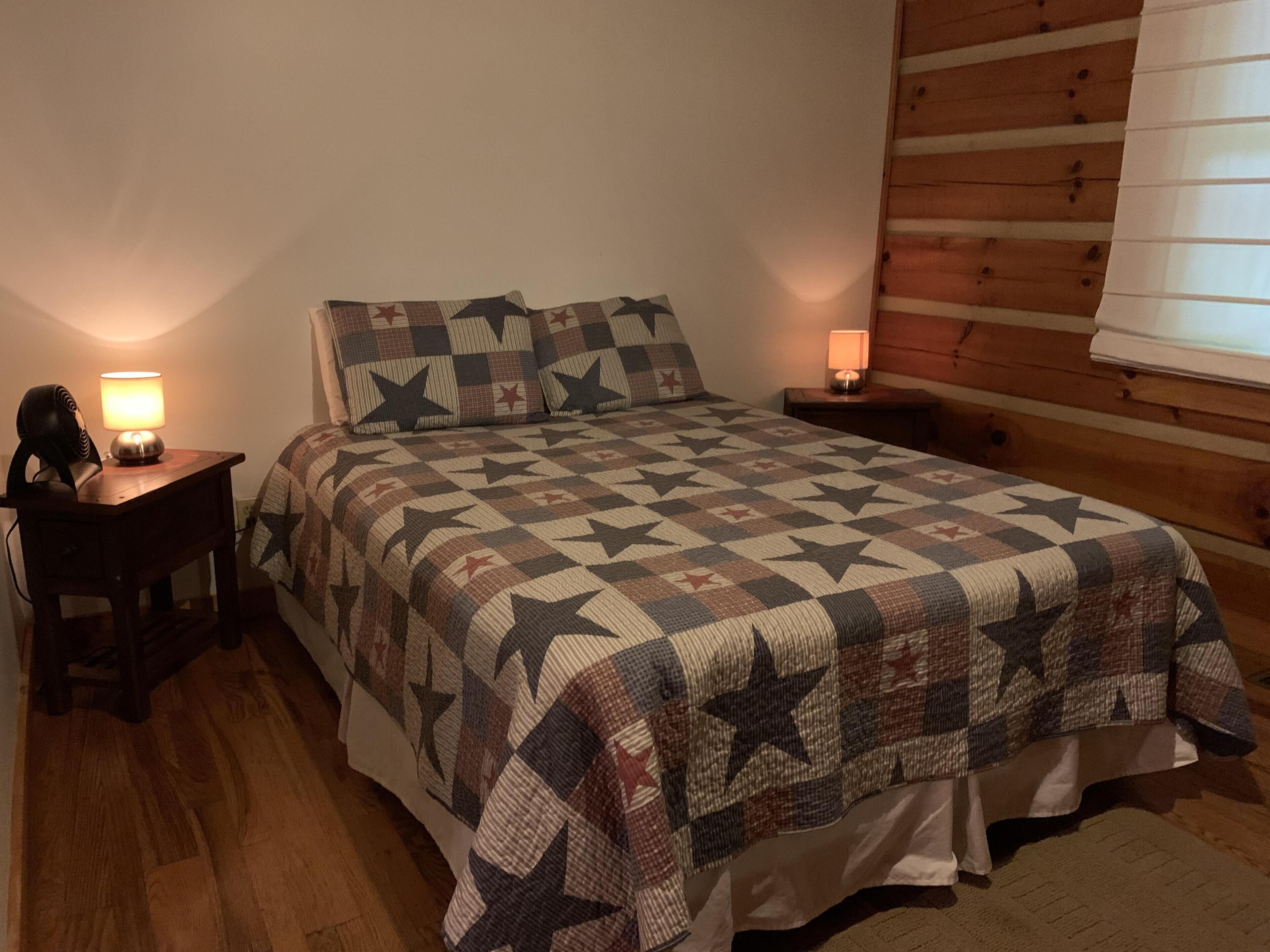 Spacious 2 bedroom/2 bath cabin with a hot tub in Red River Gorge