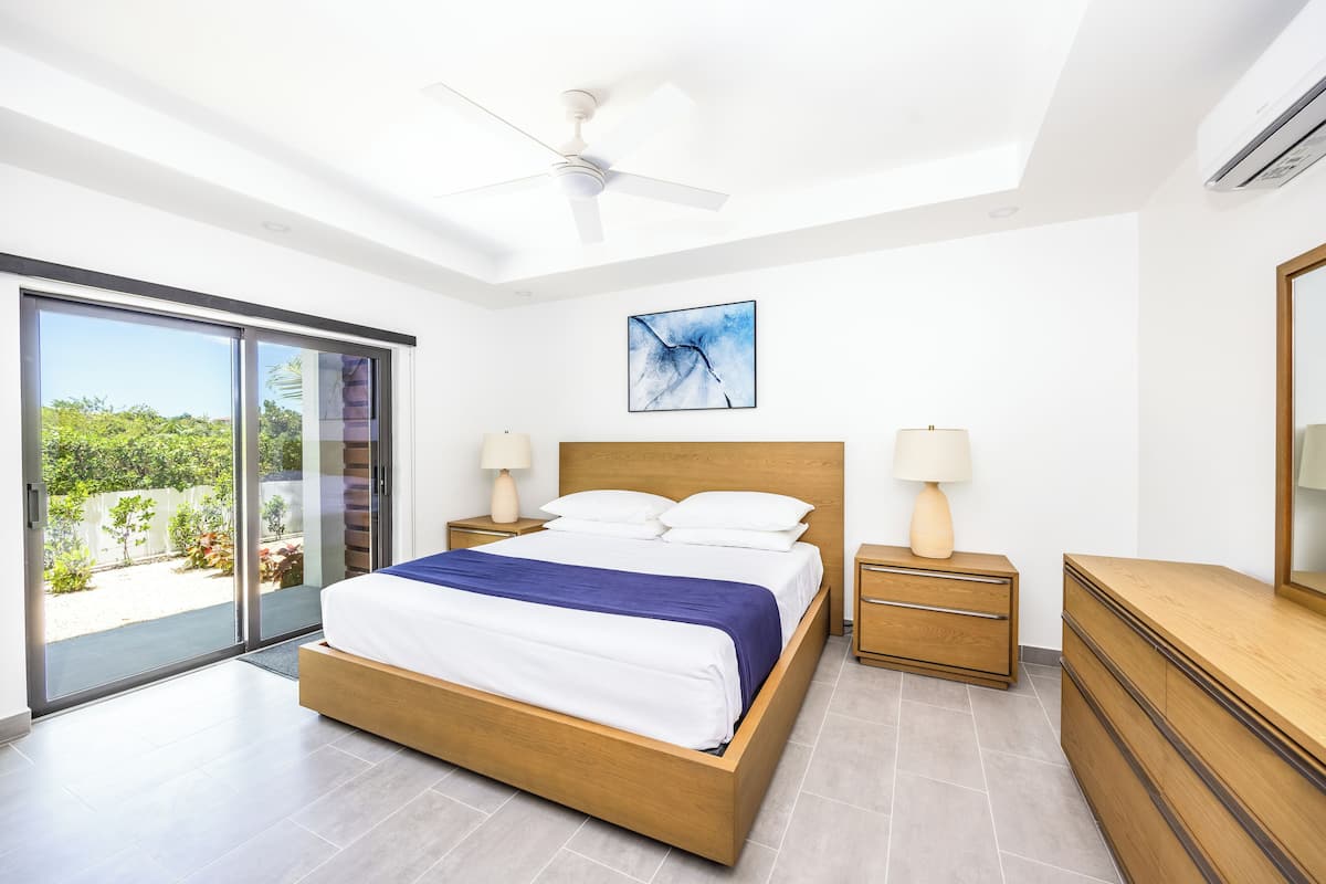 1 bedroom, hypo-allergenic bedding, pillowtop beds, in-room safe