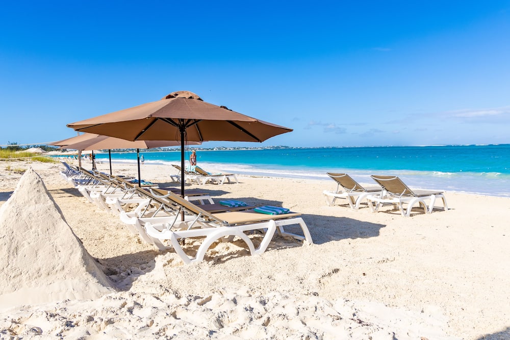 Seascape Grace Bay Hotel & Townhome Villas