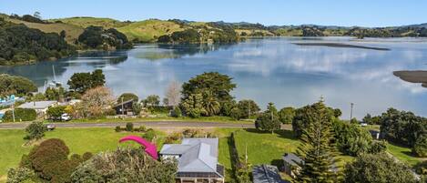 منظر من الجو على ارتفاع عالٍ