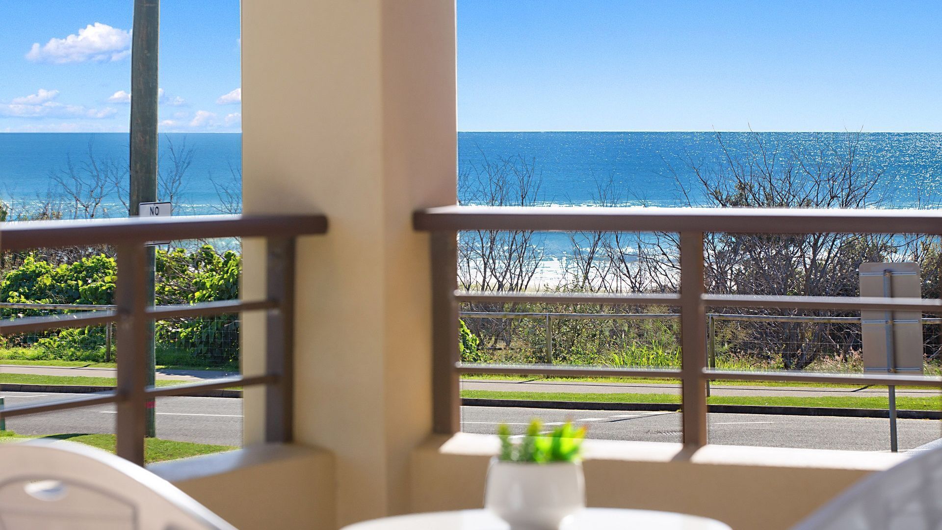 Bilinga Beachside Vista - Pet Friendly! Beachside