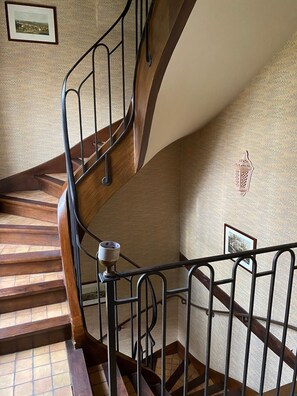 Interior - Pavillon Xvii du Chateau de Saudreville 46 Kilomêtres au sud de Paris (Villeconin)