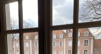 Pavillon Xvii du Chateau de Saudreville 46 Kilomêtres au sud de Paris