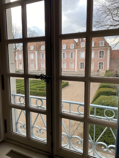 Pavillon Xvii du Chateau de Saudreville 46 Kilomêtres au sud de Paris