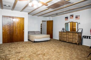 5 bedrooms, desk, iron/ironing board, WiFi - 3H Ranch Mountain Retreat (Medina)