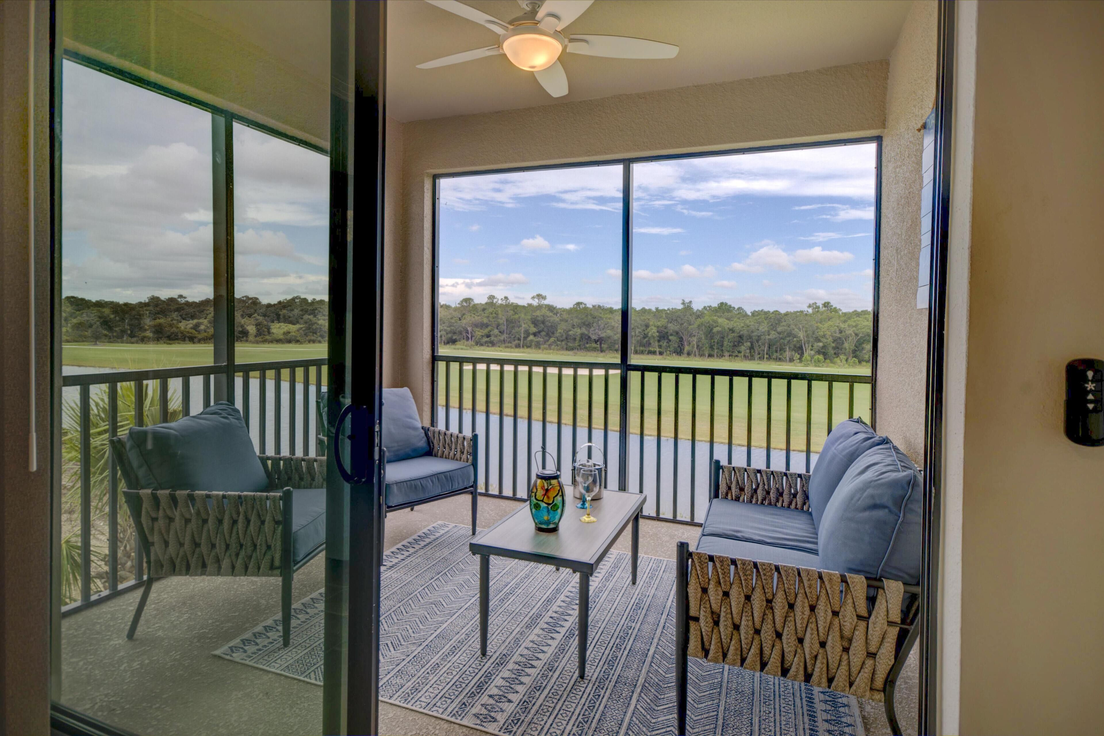 Remarkable 3bed/2bath Condo in Lakewood National