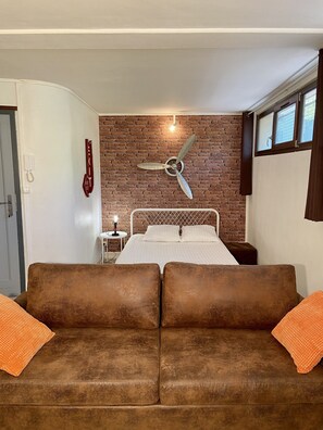 1 bedroom, desk, iron/ironing board, free WiFi - Loft Indus (Chamalières)