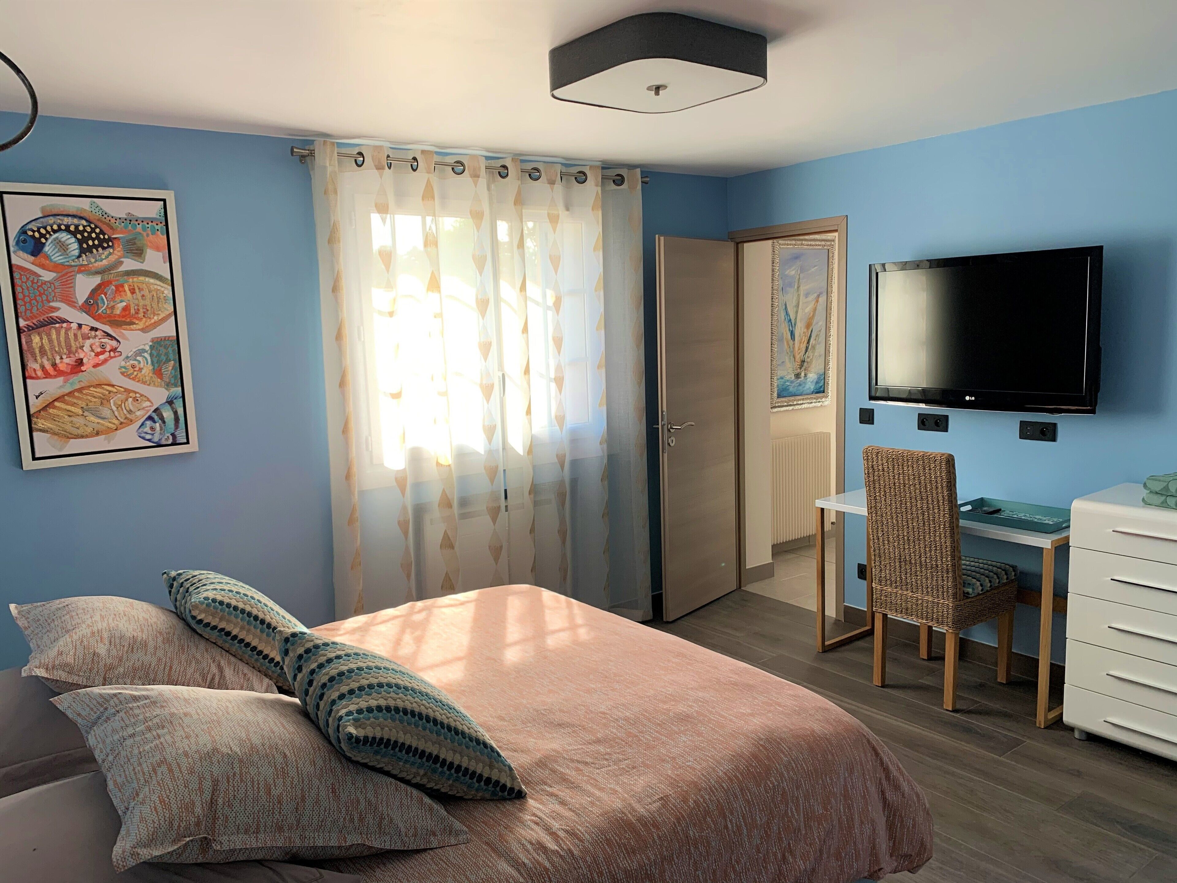 Mougins, Le Mas des Mûriers, 6 Voyageurs