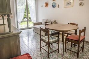 Interior - M297 - Marcelli, three-room apartment with garden at 100 m. from the sea (Marcelli)