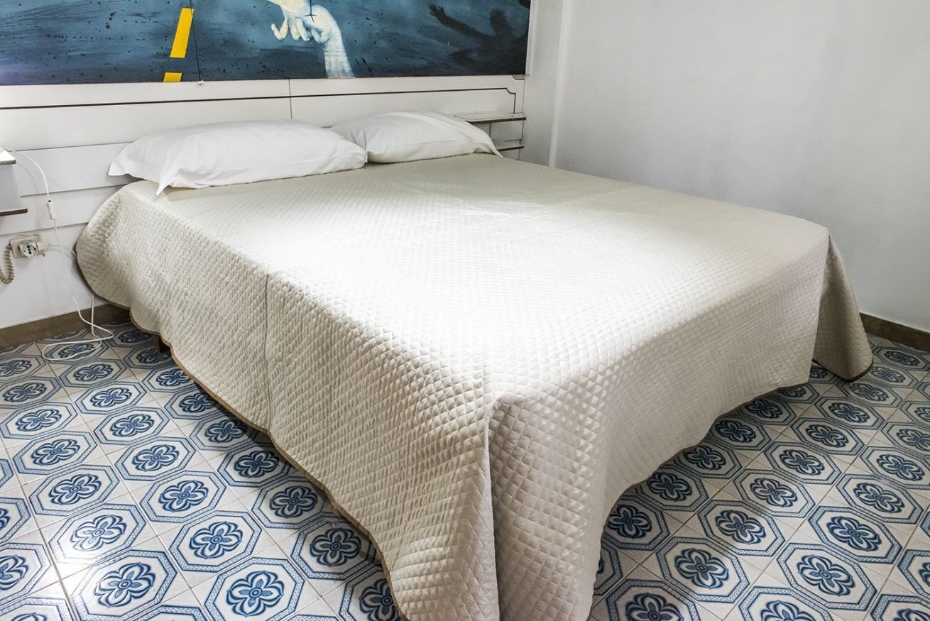 2 bedrooms, bed sheets