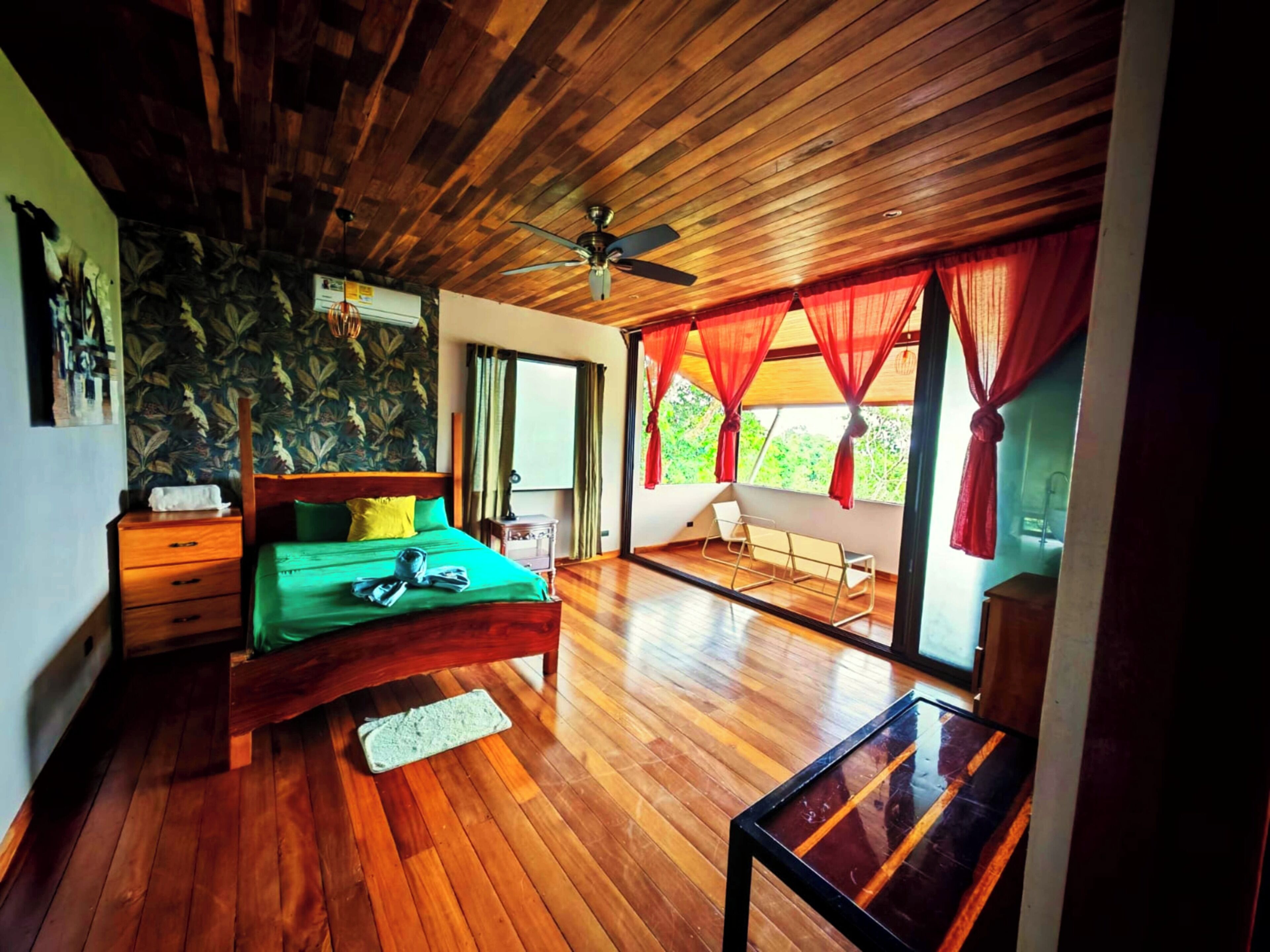 Comfort House, 3 Bedrooms | WiFi (free), bed sheets