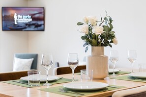 Dining - GuestReady - La Maison Aires Gouveia 1 (Porto)