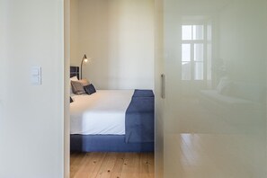 1 slaapkamer, een strijkplank/strijkijzer, internet, beddengoed