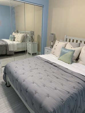 2 bedrooms, iron/ironing board, free WiFi, bed sheets