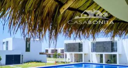 CASABONITA frente alberca, AirAC