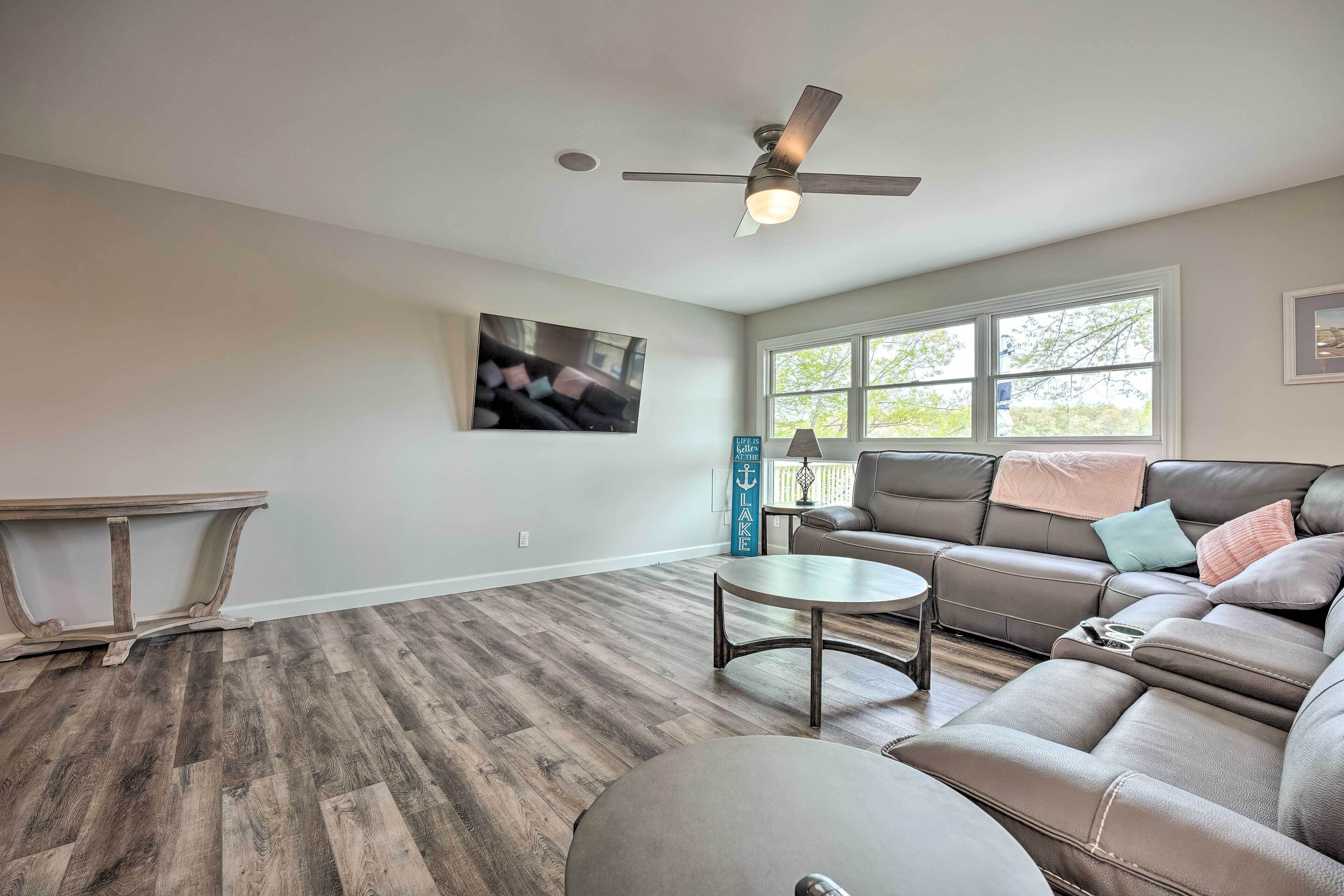 Pet-Friendly Grass Lake Retreat w/ Game Room!