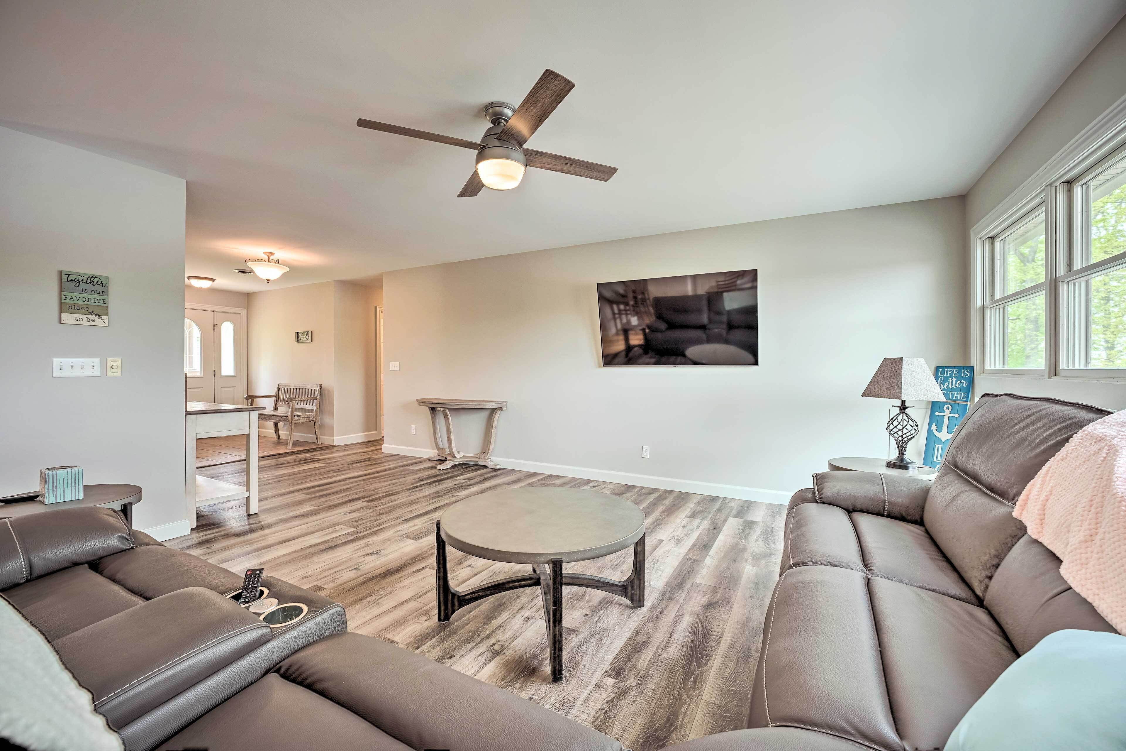 Pet-Friendly Grass Lake Retreat w/ Game Room!