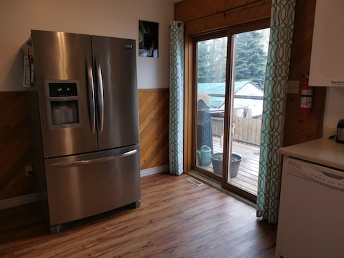 The Raven's Roost - Your Adventure Basecamp